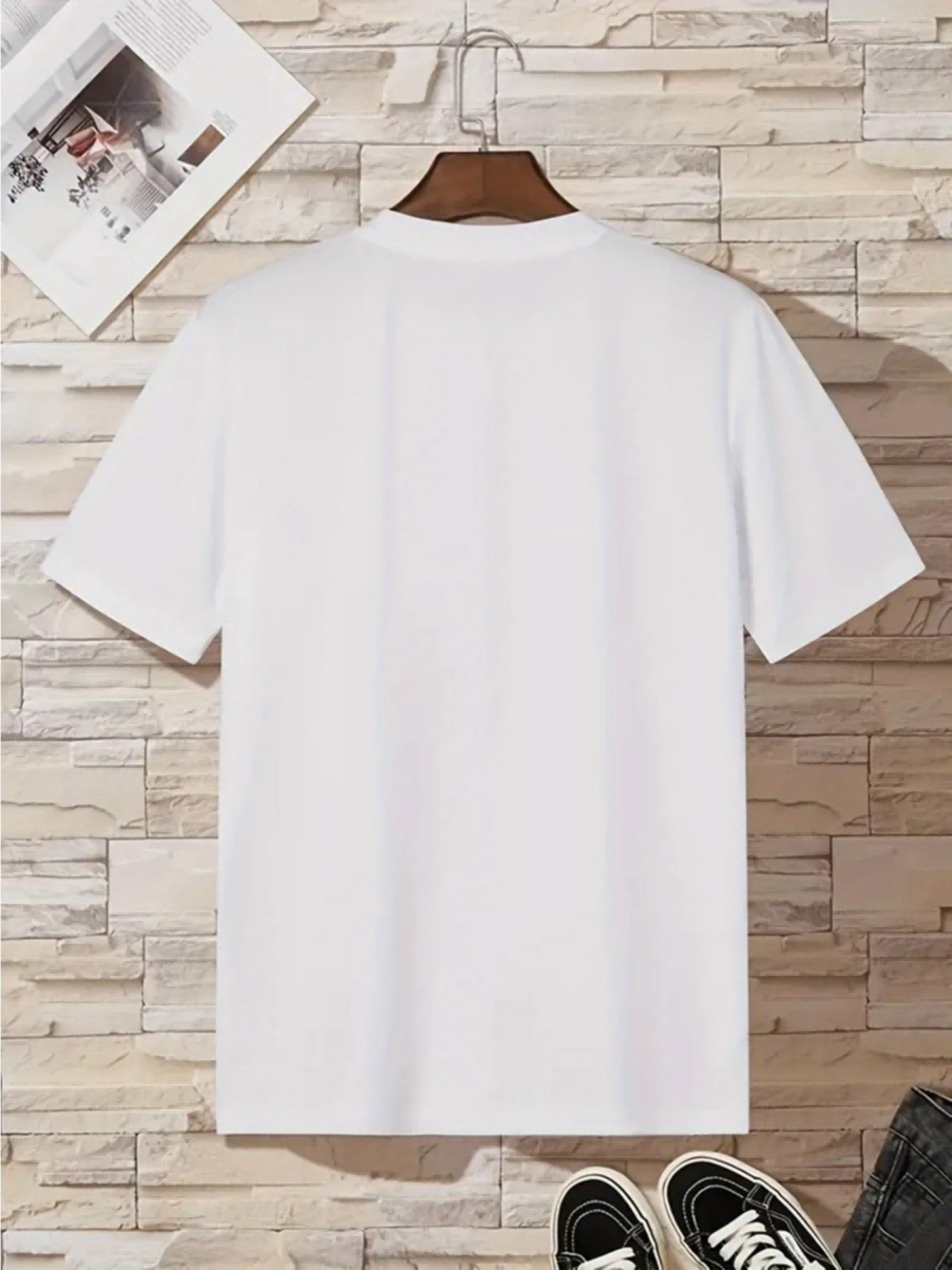 White T-shirt Bears Are Comfortable Cotton Casual Round Neck Perfect for Outdoor Activities Casual Attire